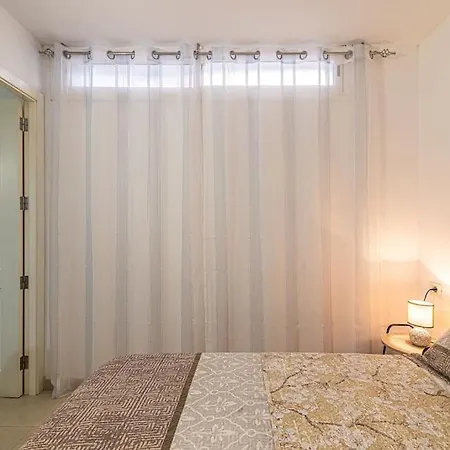 As De Casas - Cristianos Steps From The Sea